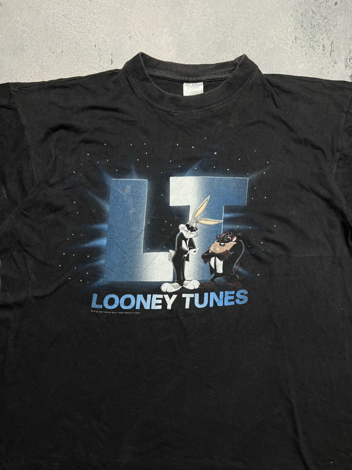 Vintage 1997 Looney Tunes Bugs And Taz Men In Black Tee