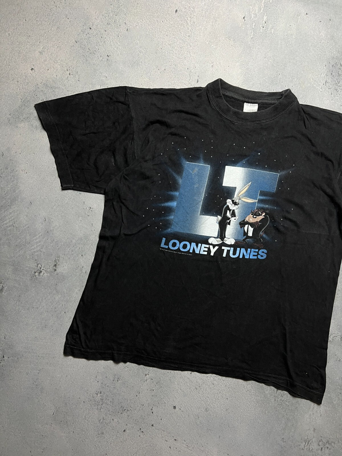 Vintage 1997 Looney Tunes Bugs And Taz Men In Black Tee