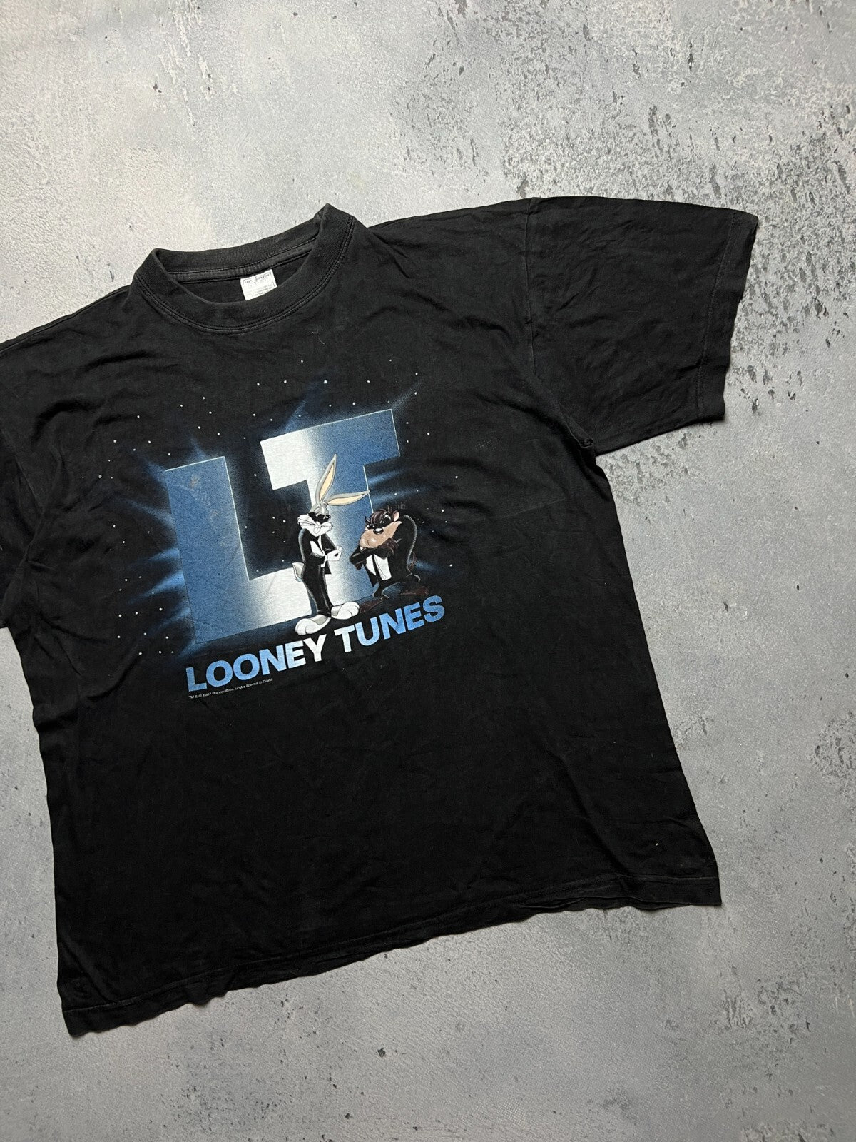 Vintage 1997 Looney Tunes Bugs And Taz Men In Black Tee