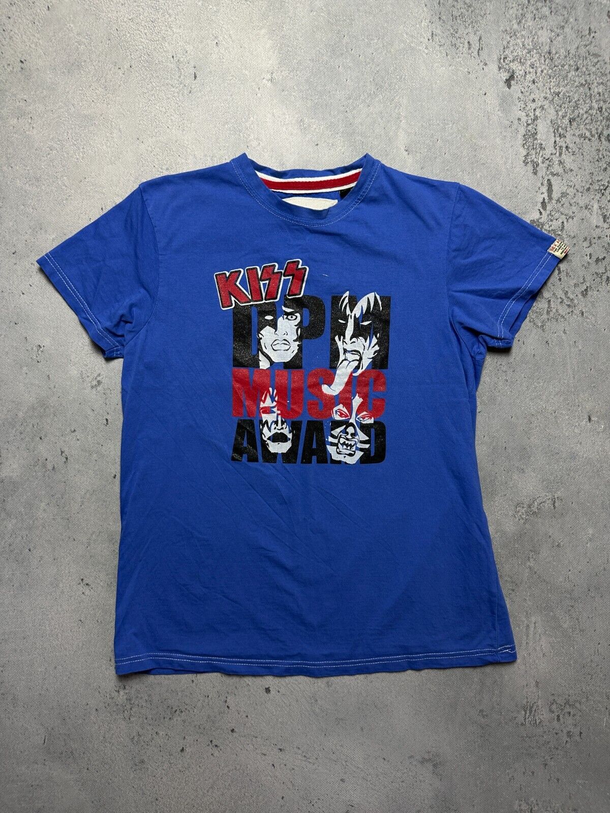 Vintage Kiss Big Graphic Logo Sex and Fun Rare Tee y2k 00s