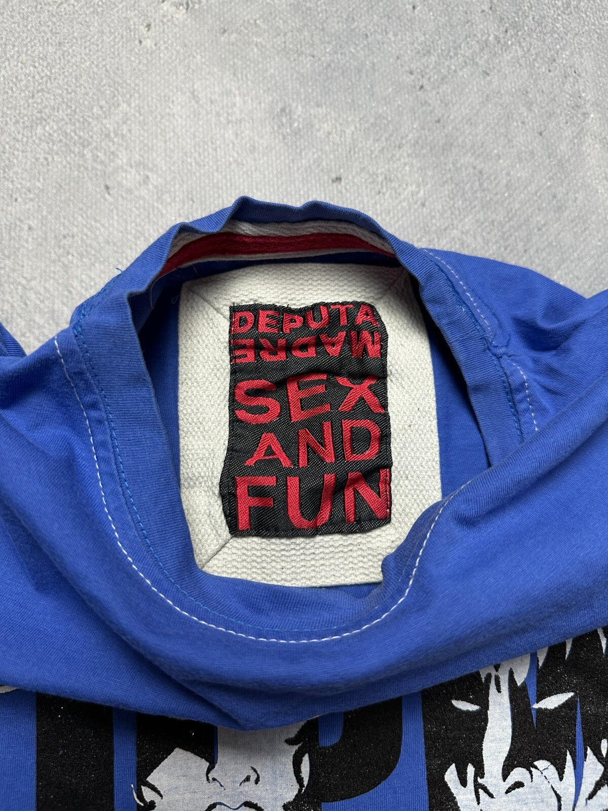 Vintage Kiss Big Graphic Logo Sex and Fun Rare Tee y2k 00s