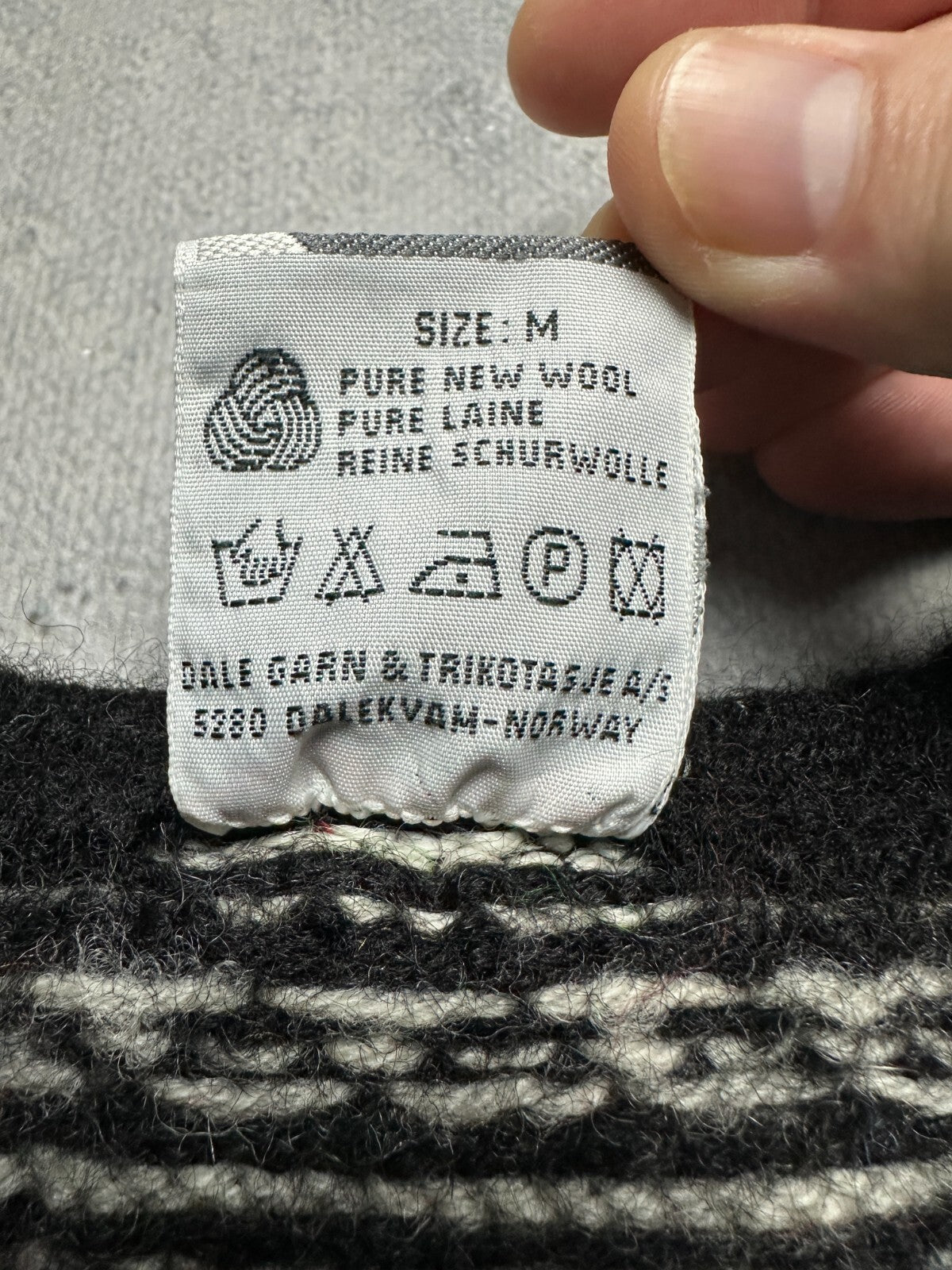 Norwegian wool Dale of Norway Pure Wool Cardigan Knit Vintag