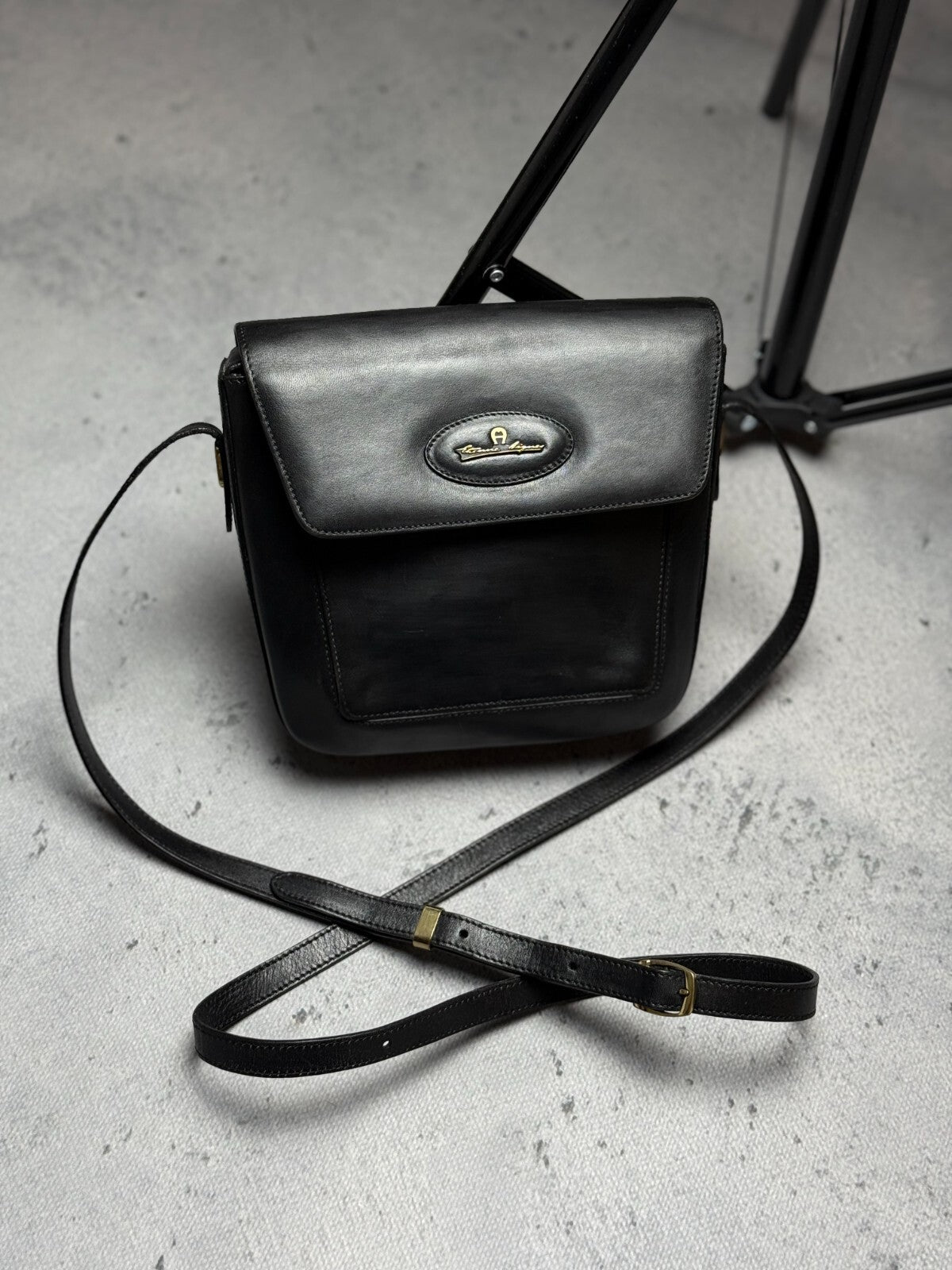 Vintage 90s Etienne Aigner Leather Crossbody Shoulders Bag