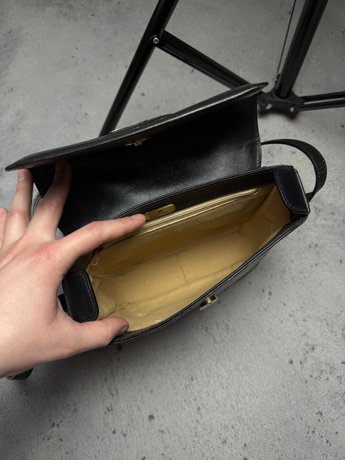 Vintage 90s Etienne Aigner Leather Crossbody Shoulders Bag