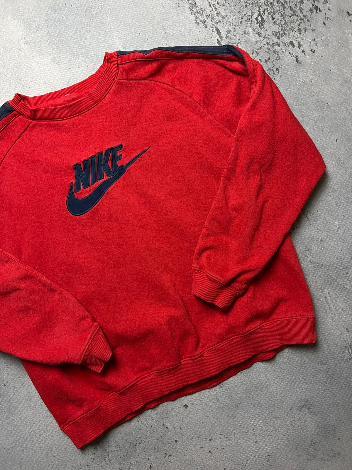 Nike Vintage Crewneck Center Logo Swoosh Hype Sweatshirt 90s