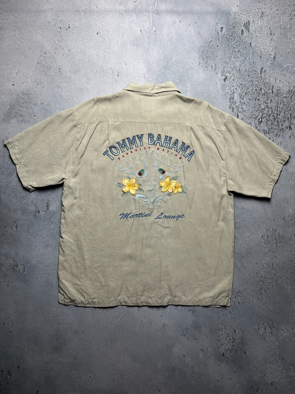 Tommy Bahama Beige 100% Silk Hawaiian Button Up Shirt y2k