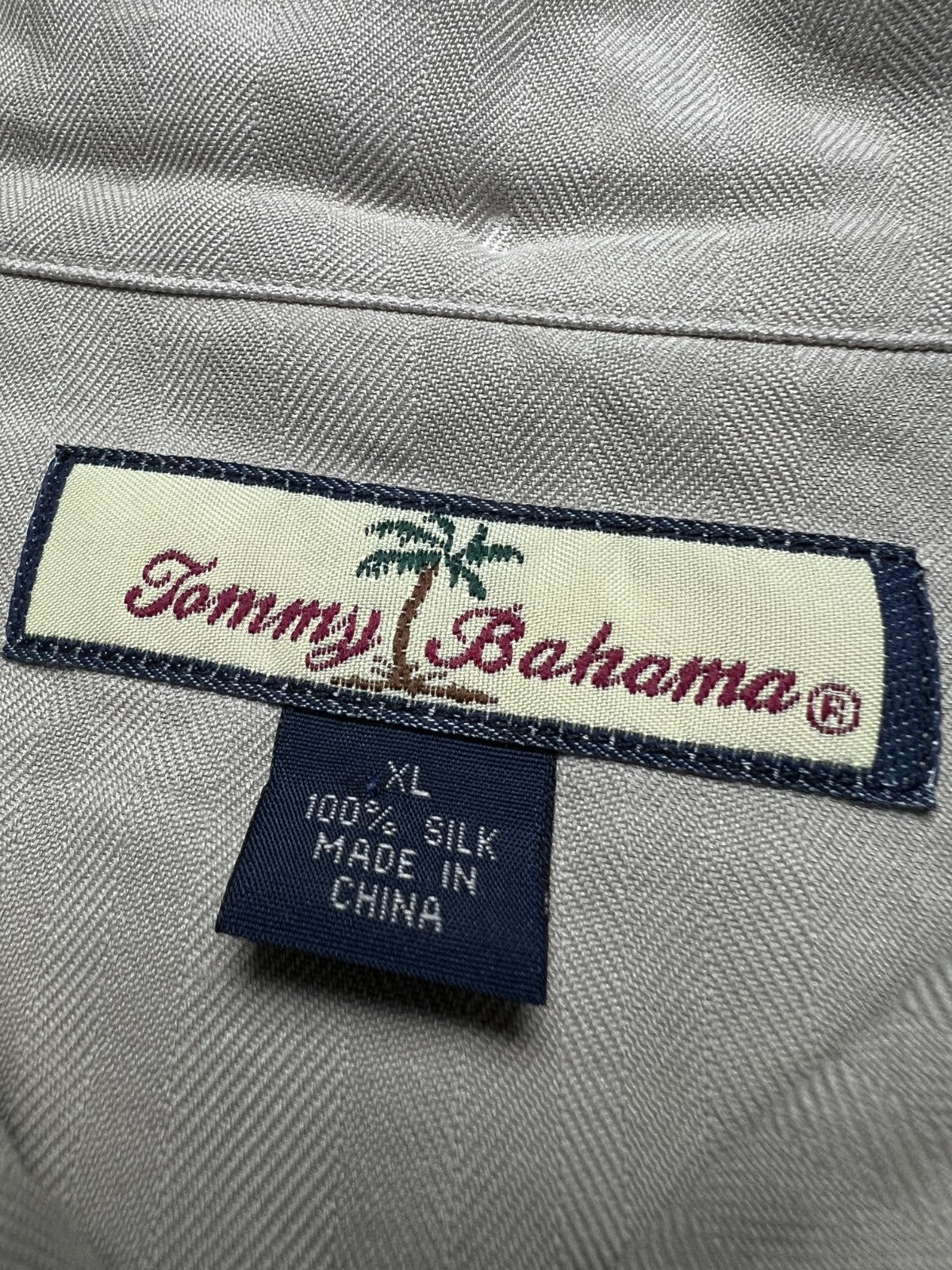 Tommy Bahama Beige 100% Silk Hawaiian Button Up Shirt y2k