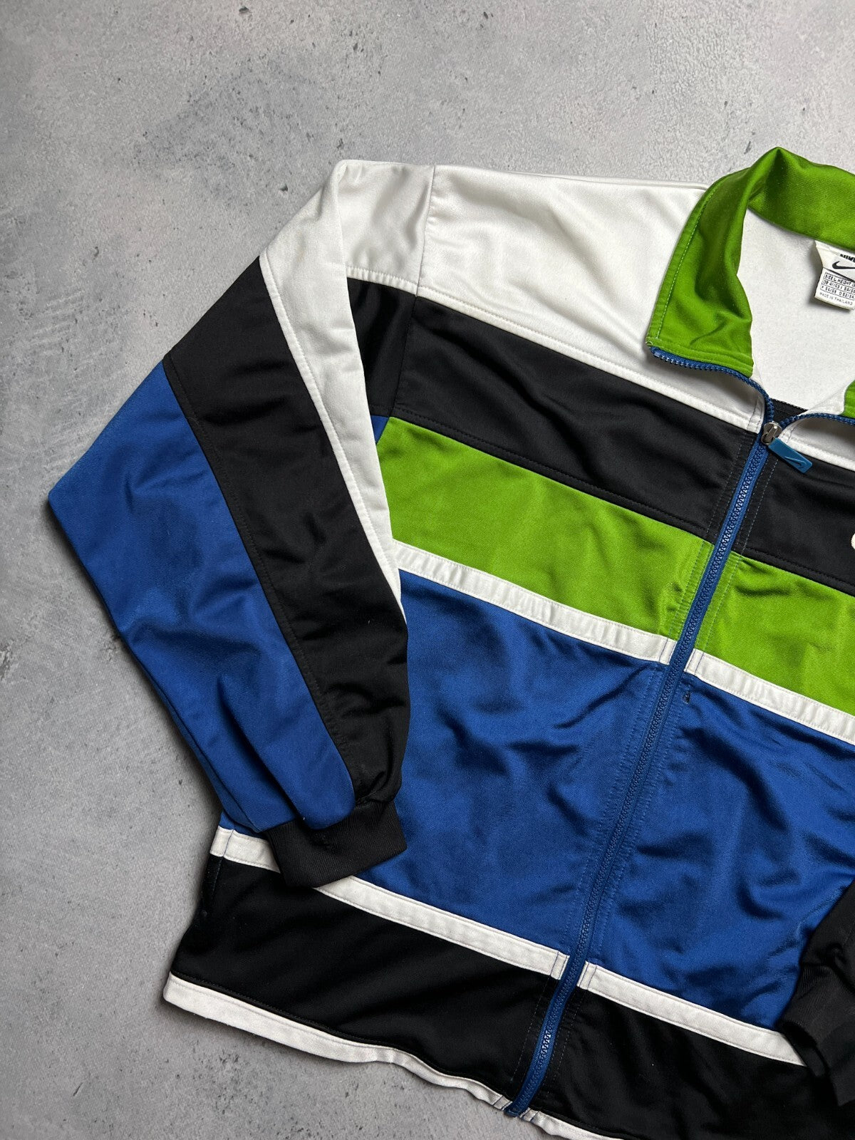 Nike Vintage Zipper Jacket central swoosh logo y2k 90s