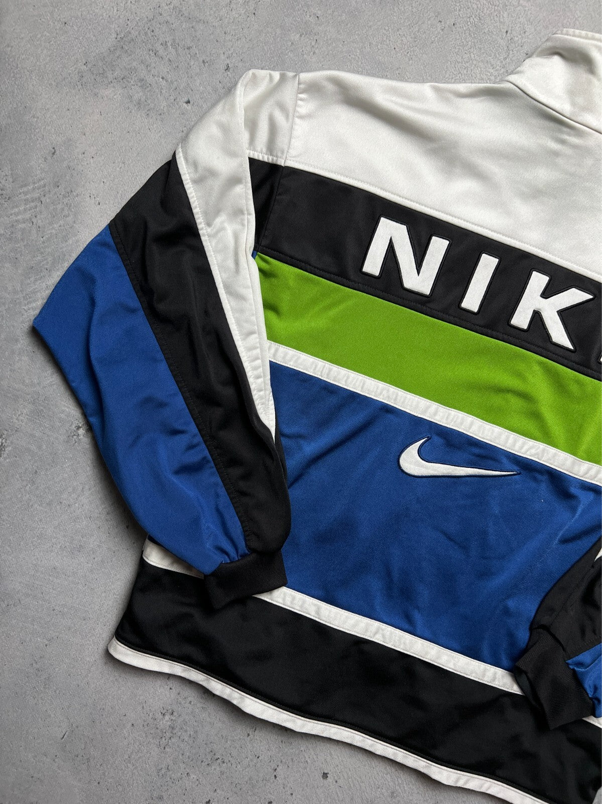 Nike Vintage Zipper Jacket central swoosh logo y2k 90s