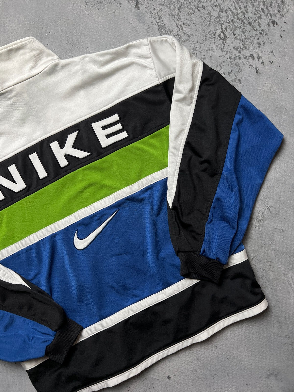 Nike Vintage Zipper Jacket central swoosh logo y2k 90s