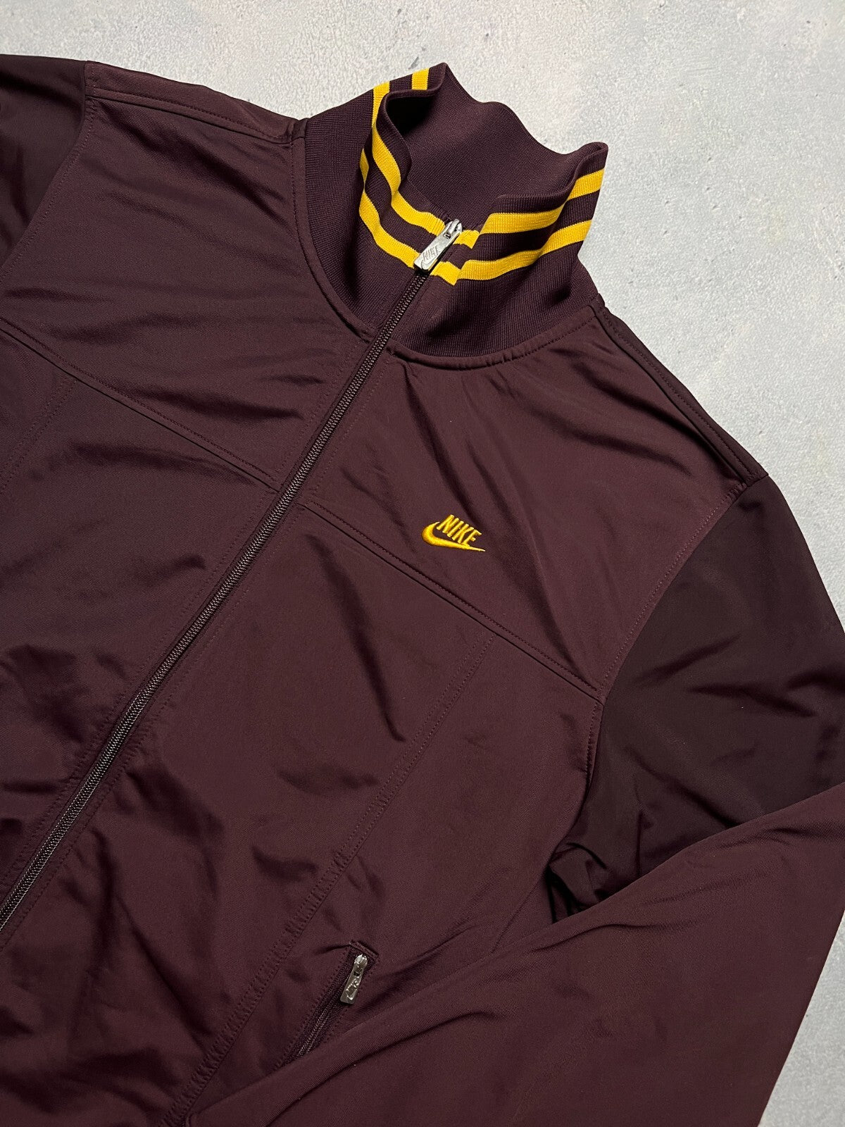 Nike Vintage Zipper Jacket central swoosh logo y2k 90s