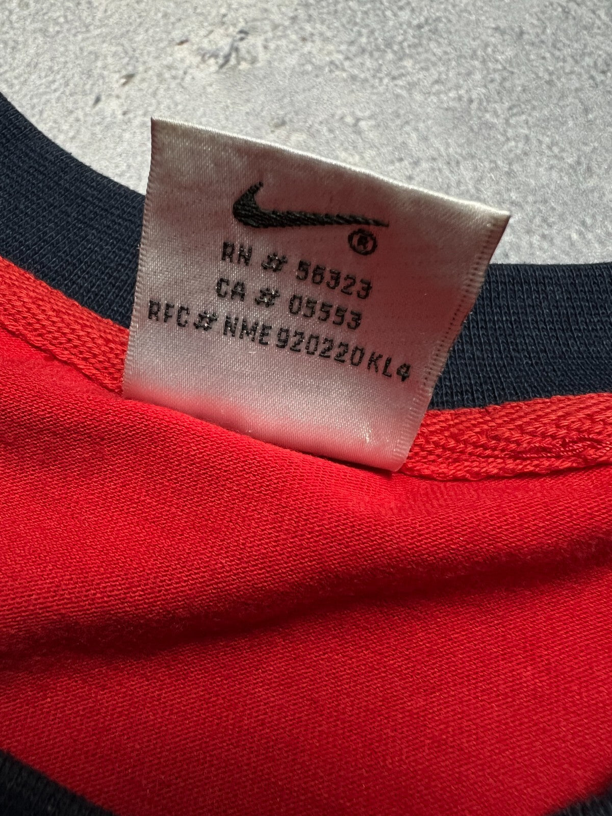 Nike tee Vintage 90s Nike Central Logo Swoosh T-shirt y2k