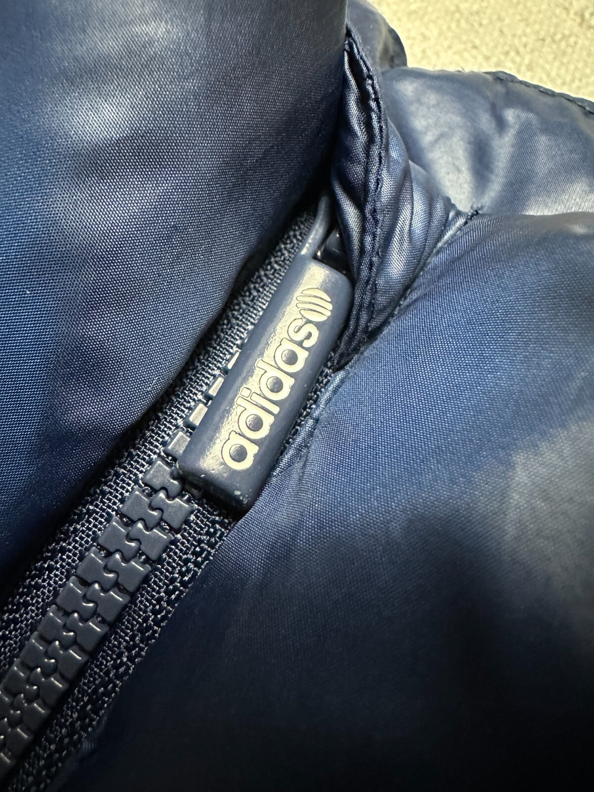Adidas Neo Puffer Down Vest Gilet Duck Down y2k Hype