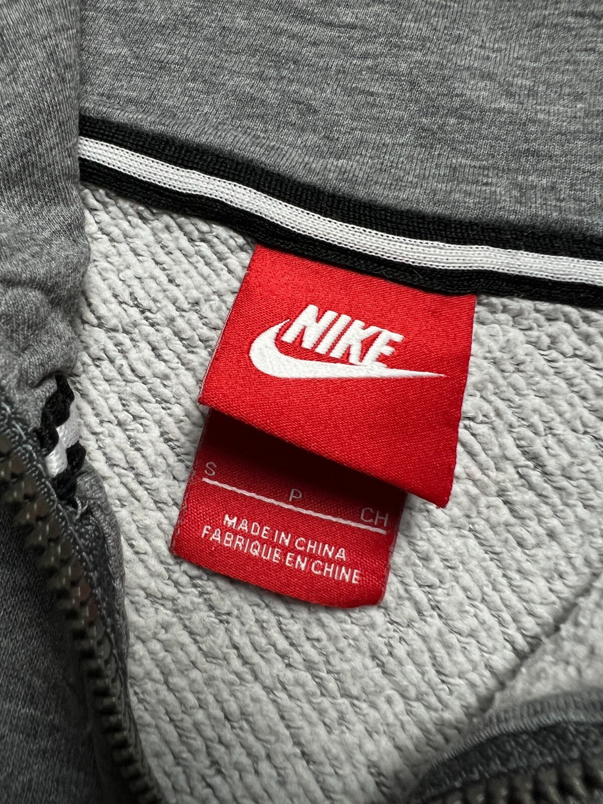 Nike Vintage Zip-Up Hoodie Jacket central swoosh logo y2k 90