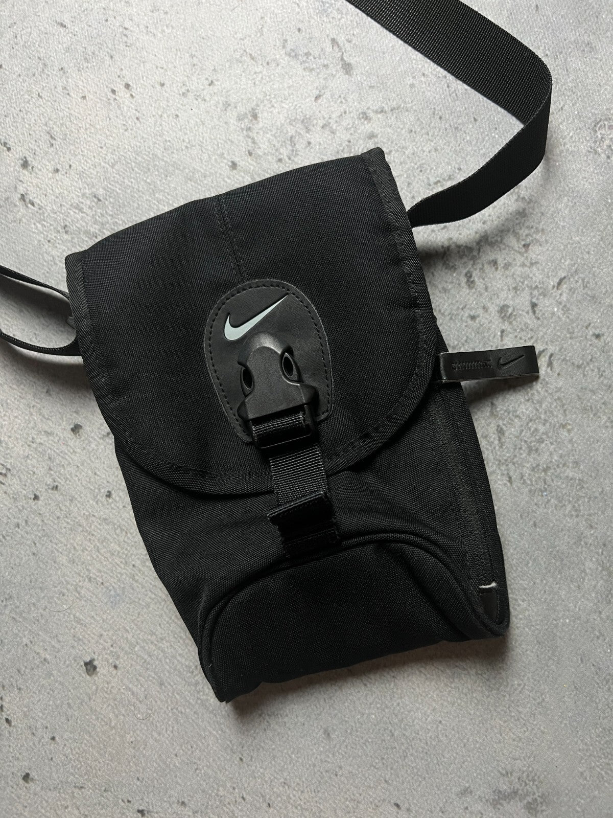 Nike Swoosh Black mini Messenger y2k Cordura 90s central logo One Size