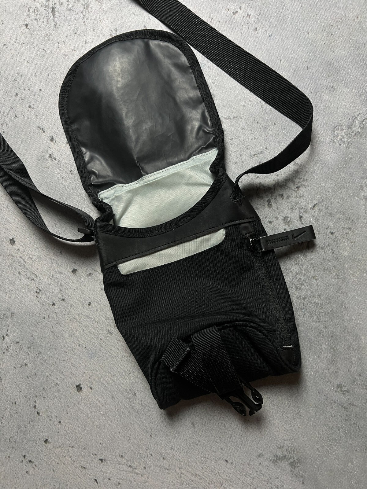 Nike Swoosh Black mini Messenger y2k Cordura 90s central logo One Size