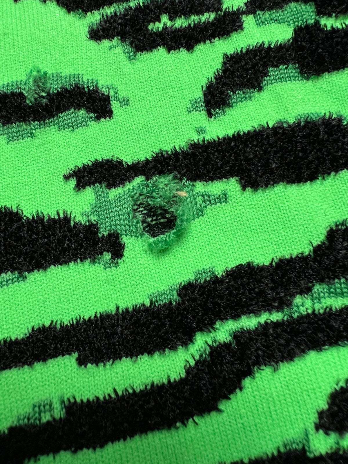 Kenzo x H&M Tiger Stripe Pattern Knit Wool Blend Sweater y2k