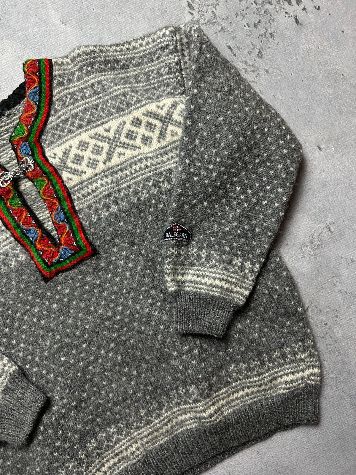 Norwegian wool Dale Garn Pure New Wool Cardigan Knit Vintage