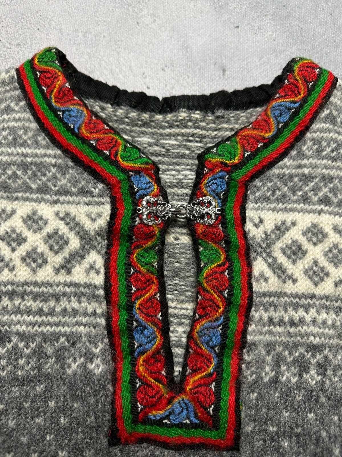 Norwegian wool Dale Garn Pure New Wool Cardigan Knit Vintage