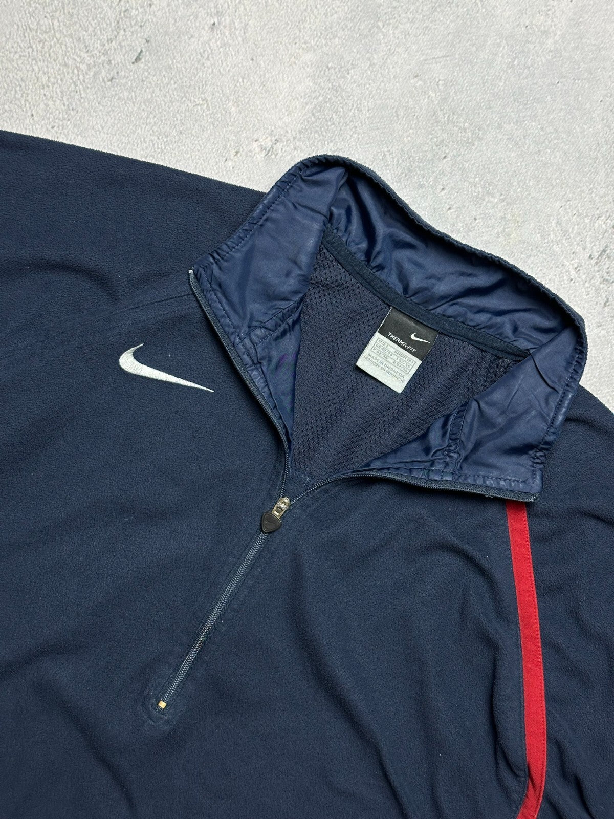 Nike Therma-Fit Total 90 Vintage Half-Zip center swoosh logo