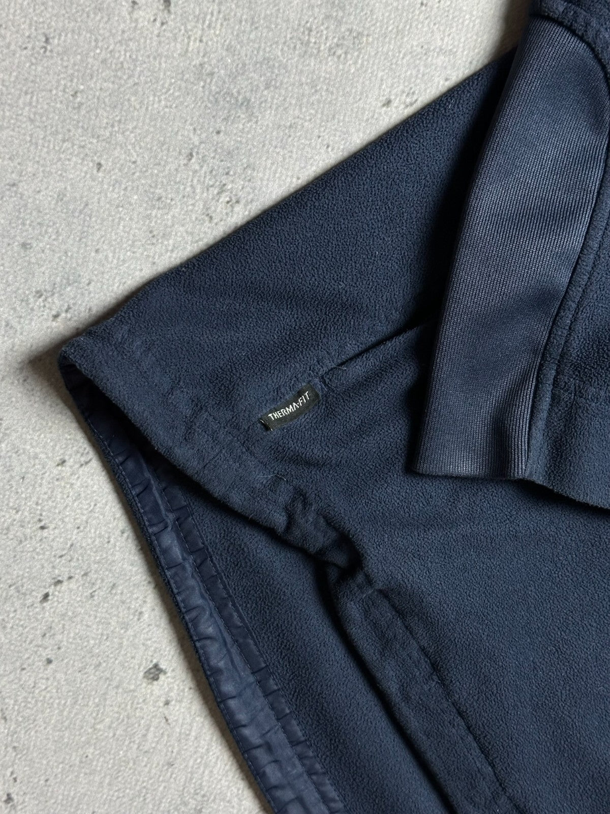 Nike Therma-Fit Total 90 Vintage Half-Zip center swoosh logo