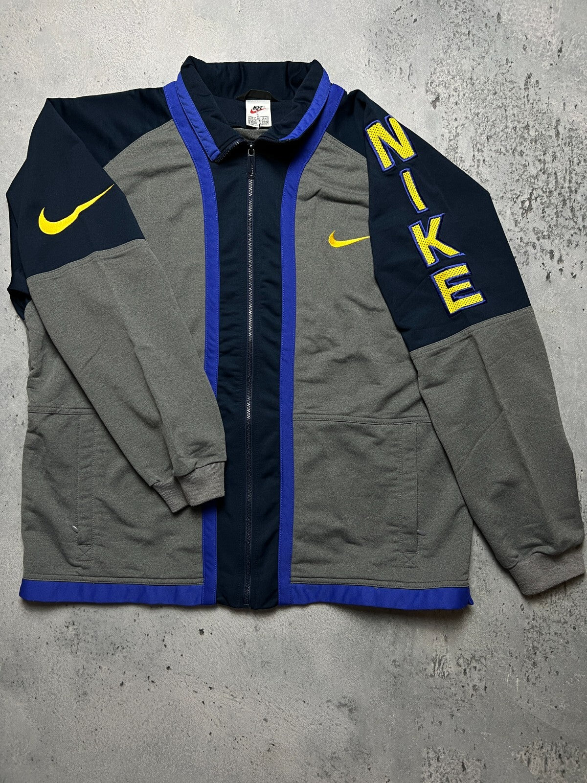Nike Vintage Zipper Jacket central swoosh logo y2k 90s