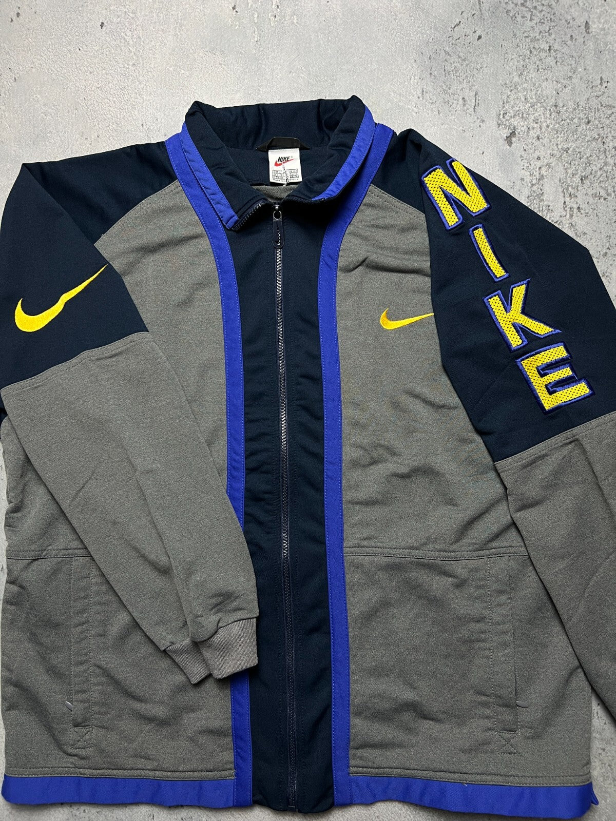 Nike Vintage Zipper Jacket central swoosh logo y2k 90s