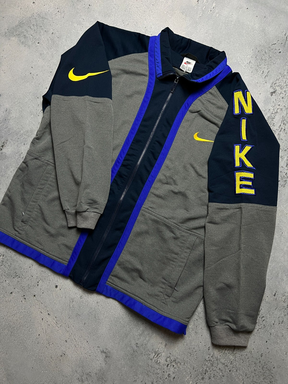 Nike Vintage Zipper Jacket central swoosh logo y2k 90s