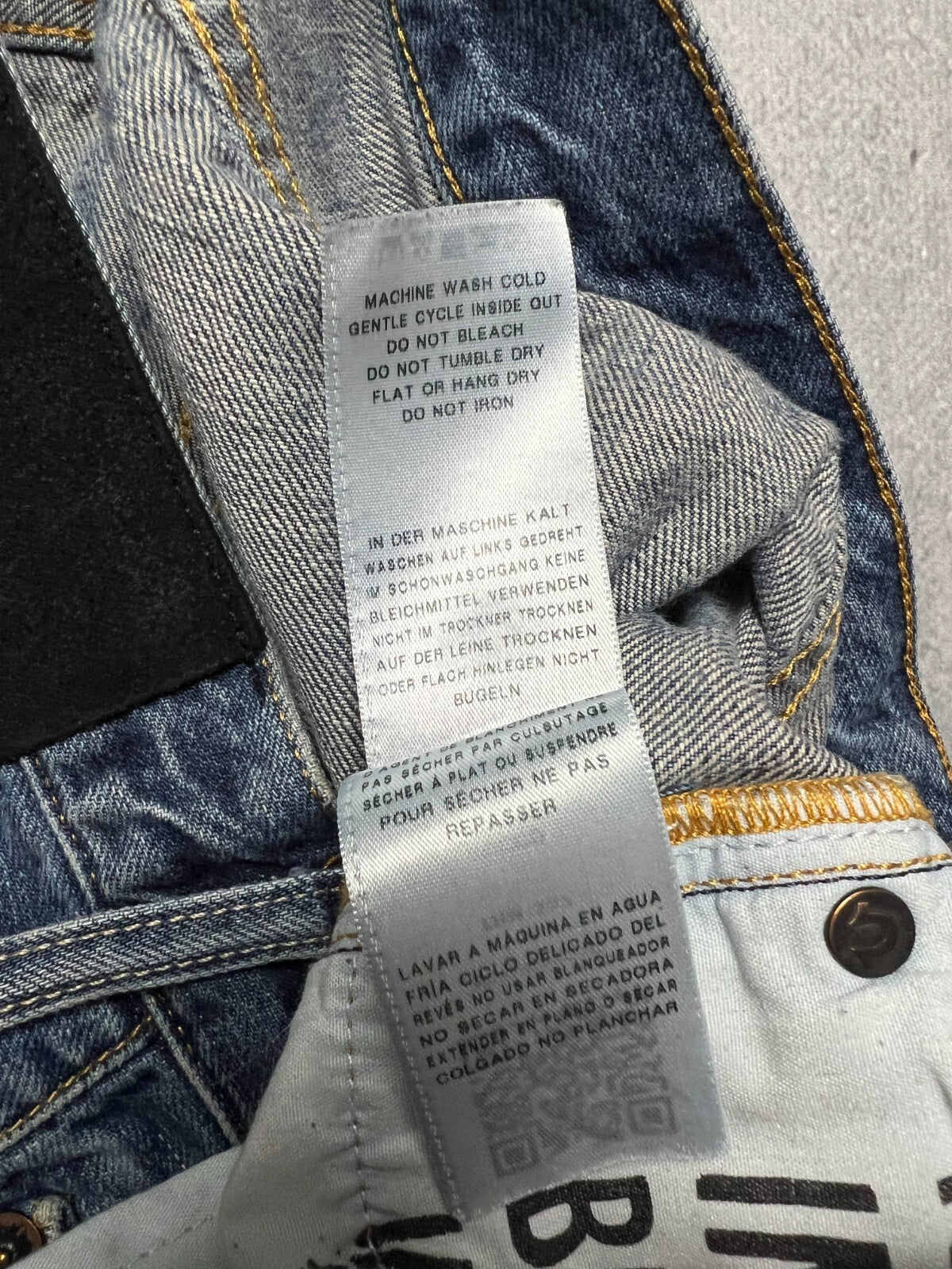 True Religion Rocco Washed Distressed Relaxed Jeans y2k USA