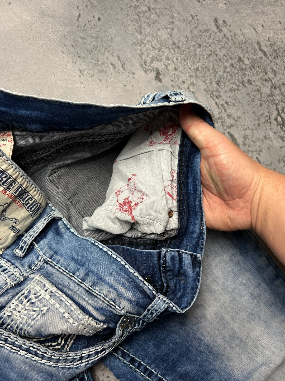 True Religion Joey Straight Distressed Relaxed Jeans y2k USA