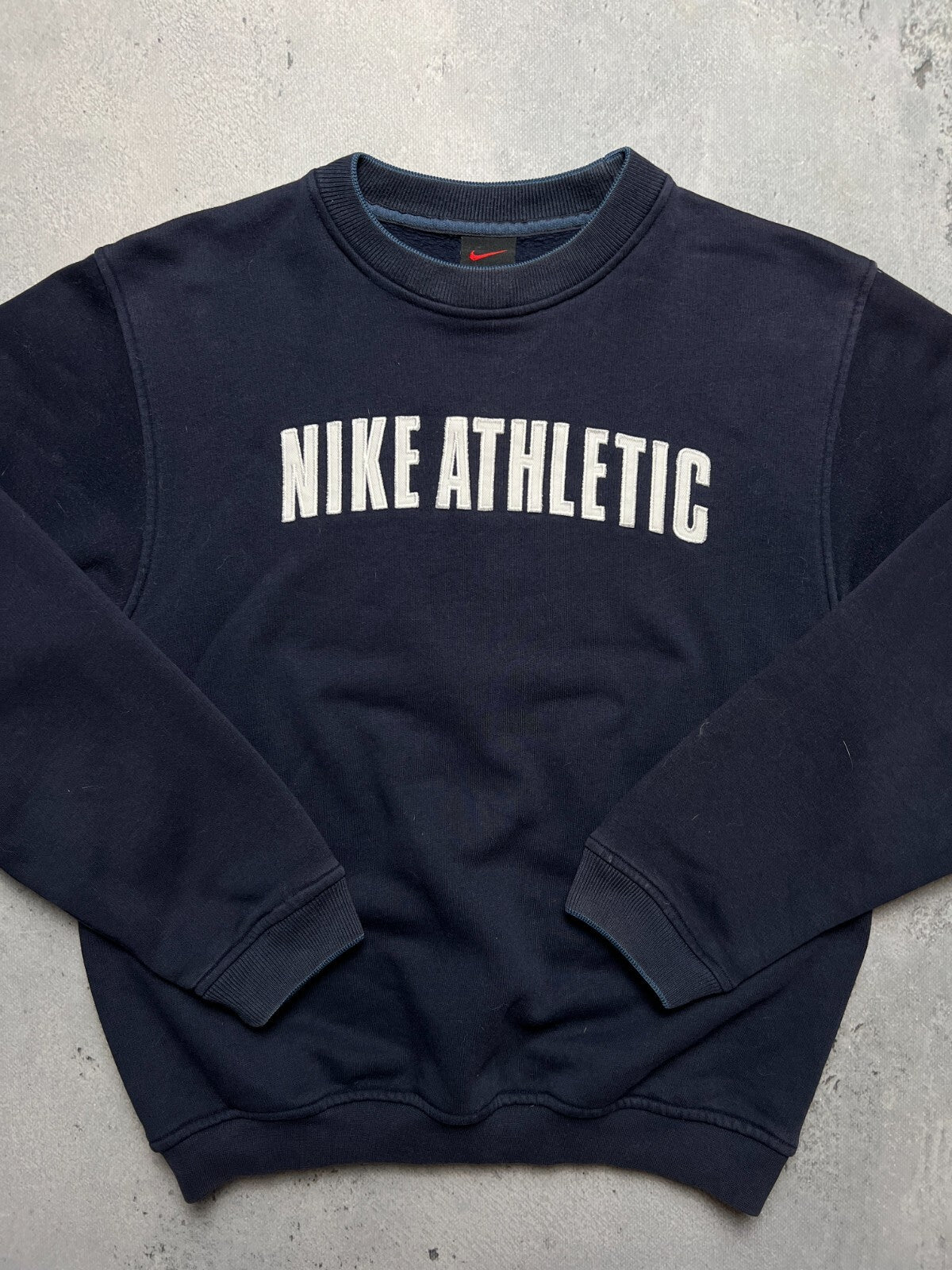 Vintage Crewneck Nike Boxy Central Big Athletic logo USA 90s