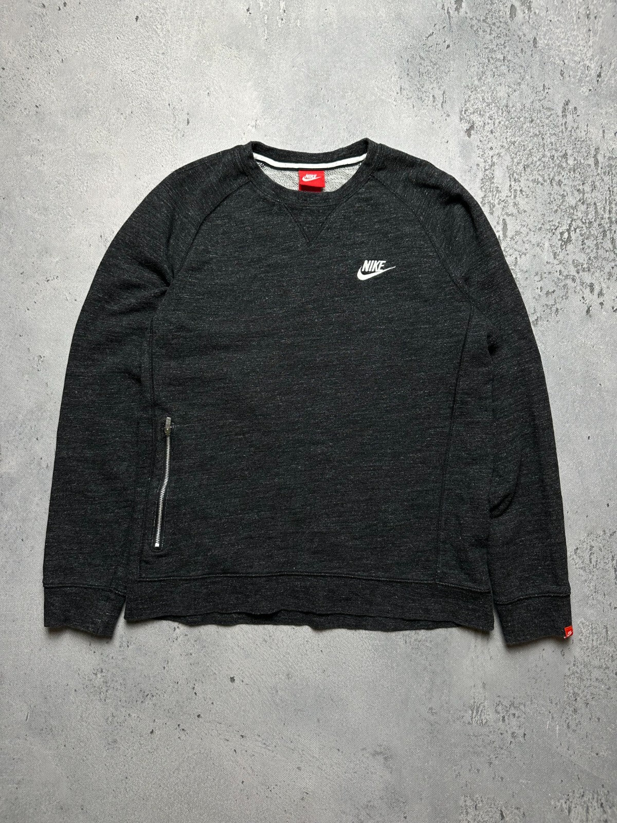 Nike boxy fit vintage crew center swoosh logo spellout y2k