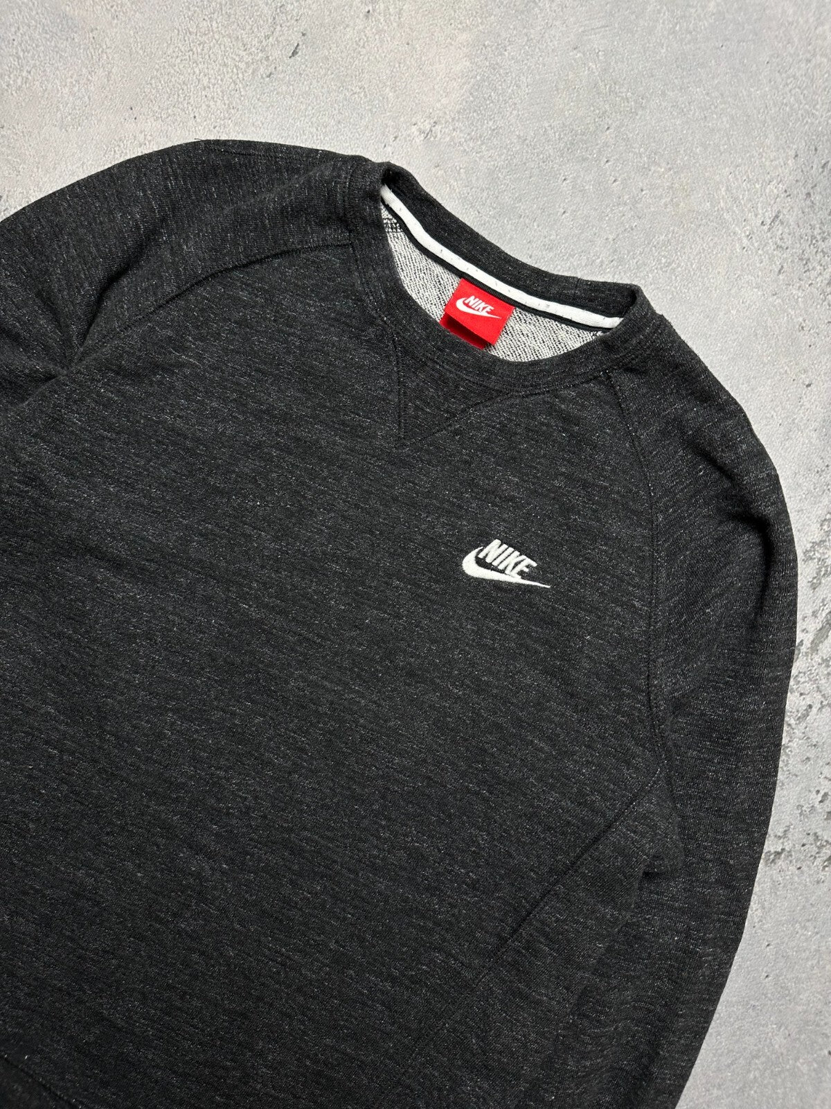 Nike boxy fit vintage crew center swoosh logo spellout y2k