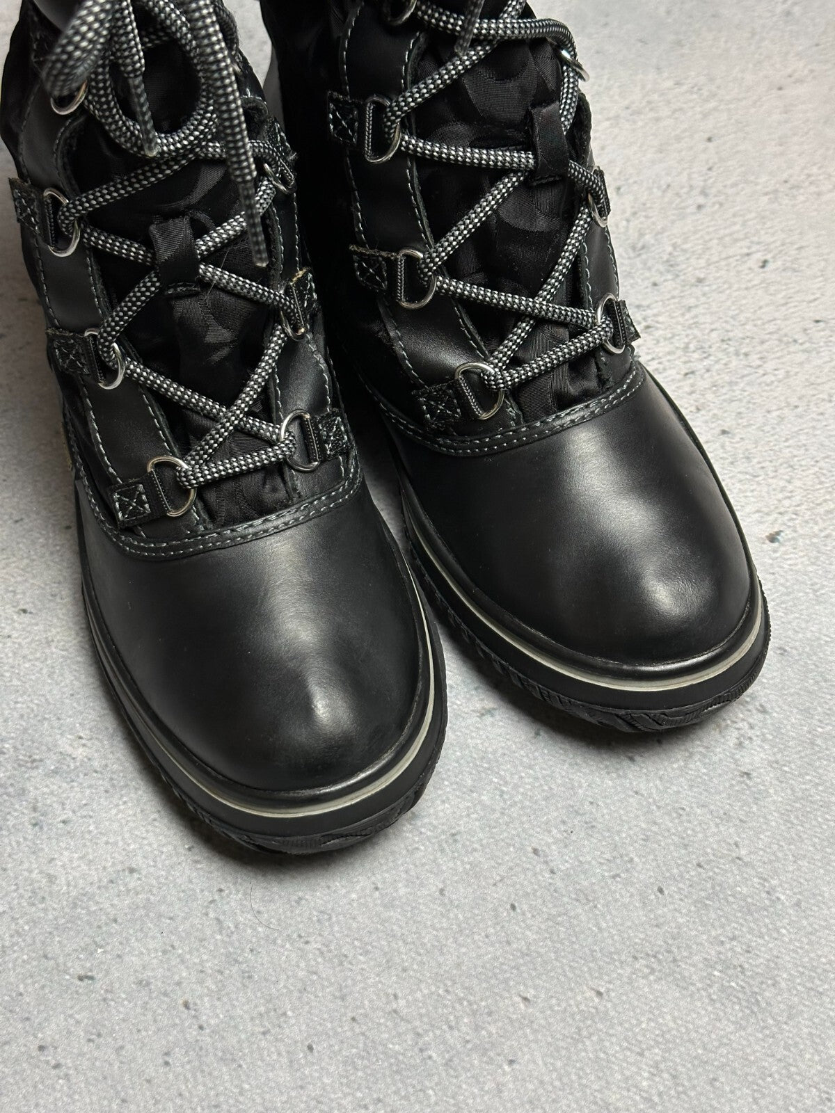 Coach Shaine Signature Winter Snow Monogram Boots y2k