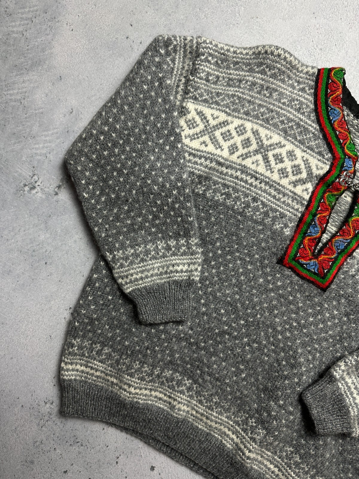 Norwegian wool Dale Garn Pure New Wool Cardigan Knit Vintage