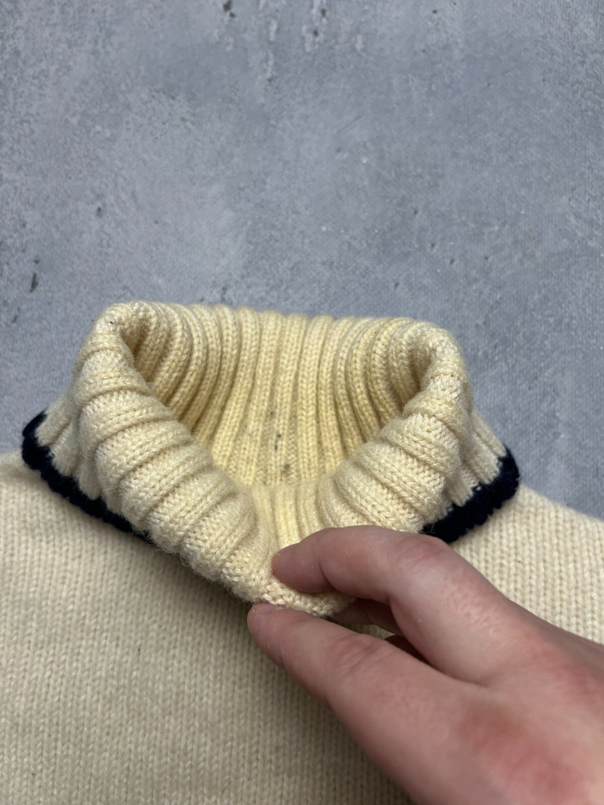 Diesel Vintage Distressed Knitwear Cream Wool Sweater 90's